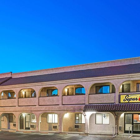 Super 8 By Wyndham Las Vegas Nellis Afb Area Dış mekan fotoğraf