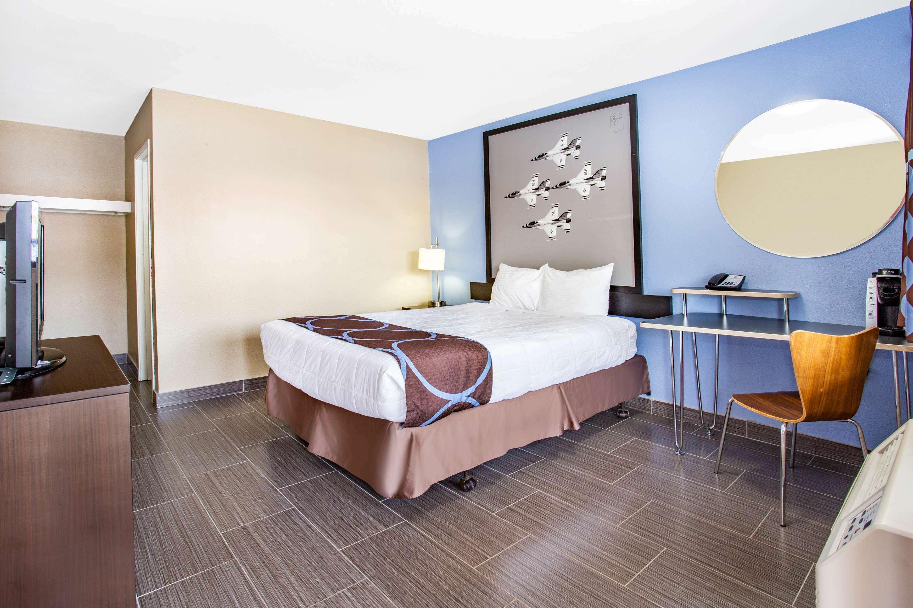Super 8 By Wyndham Las Vegas Nellis Afb Area Dış mekan fotoğraf